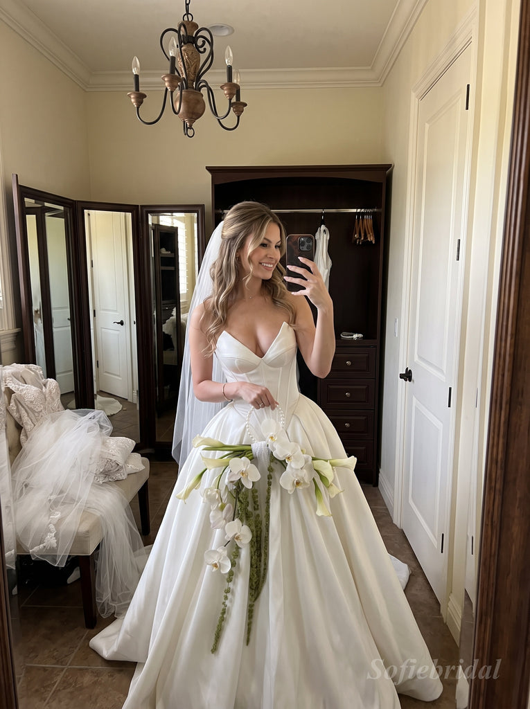 White Heavy Satin Sweetheart Corset Structured Bodice Ball Gown Wedding Dress With Sweep Train，SFWD0109