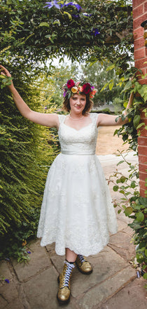 New Arrival Lace Short Sleeve Knee-length Wedding Dresses,SF0007