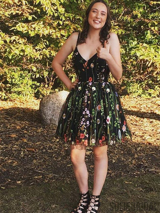Popular Spaghetti Straps V-neck Embroidery Short Homecoming Dress, HD0136